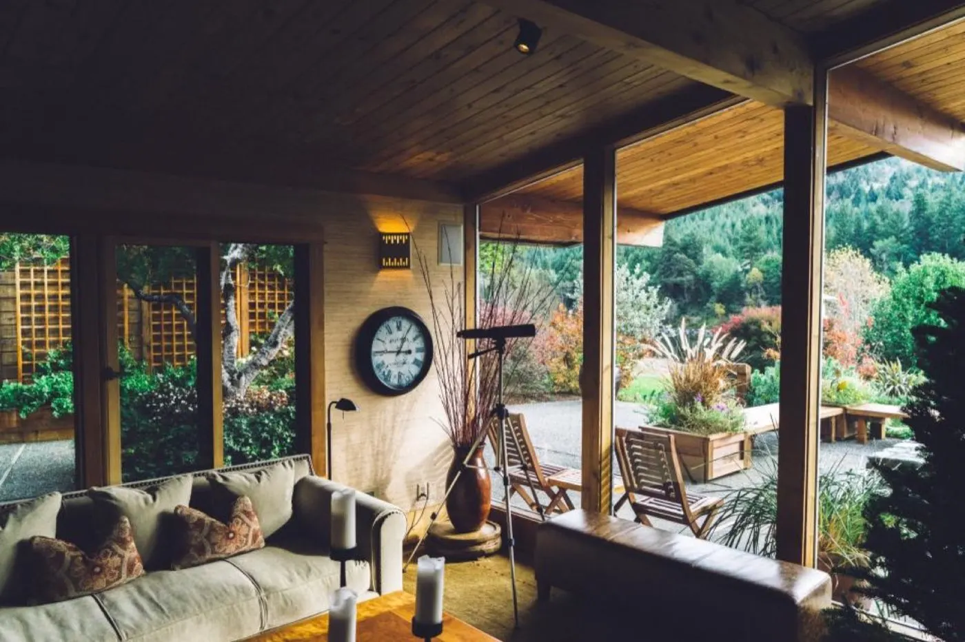 Veranda living room opening onto a garden